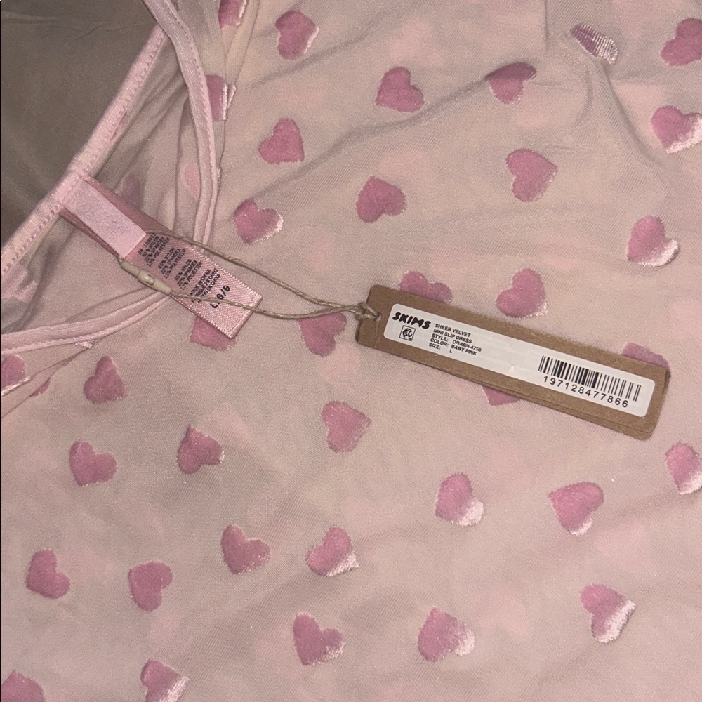 💕NWT SKIMS sheer pink velvet slip dress - Picture 6 of 7